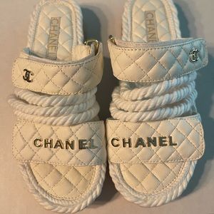 CHANEL SANDALS (NOT REAL)